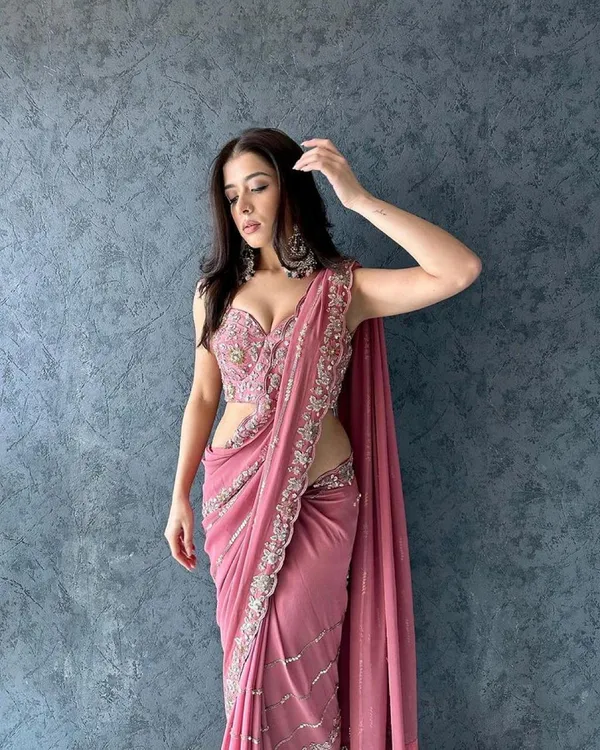 Pink_Color_Beautiful_Heavy_Pure_Soft_Georgette_Saree_Embroidery_Thread_And_Sequence_Work_And_Blouse