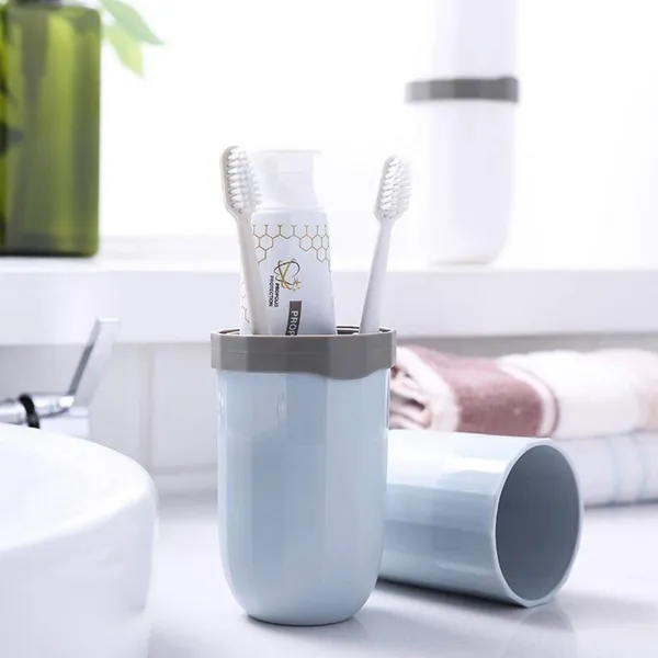 Portable_Capsule_Shape_Travel_Toothbrush,_Toothpaste,_Toiletry_and_Cosmetic_Holder_Case_(1Pc)