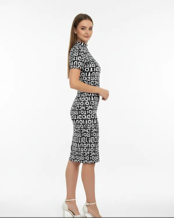 Grey_Knitting_And_Stretchable_Western_Dress_For_Women