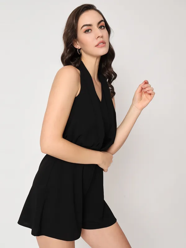 Zastraa_Halter_Neck_Gathers_Jumpsuit