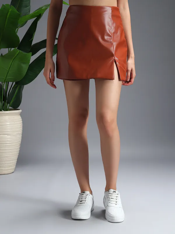 Zastraa_Tan_PU_Side_Slit_Scuba_Mini_Skorts