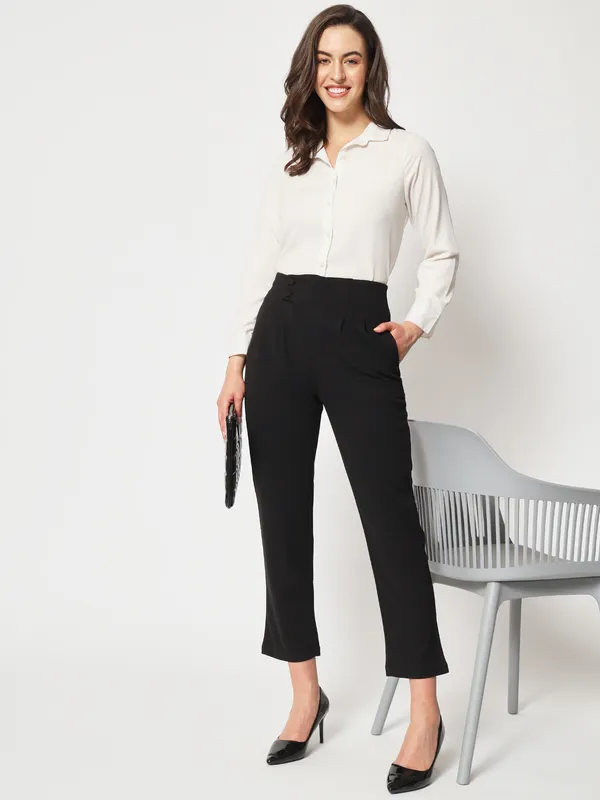 Zastraa_Women_Black_Peg_Leg_Slim_Fit_High-Rise_Pleated_Formal_Trousers