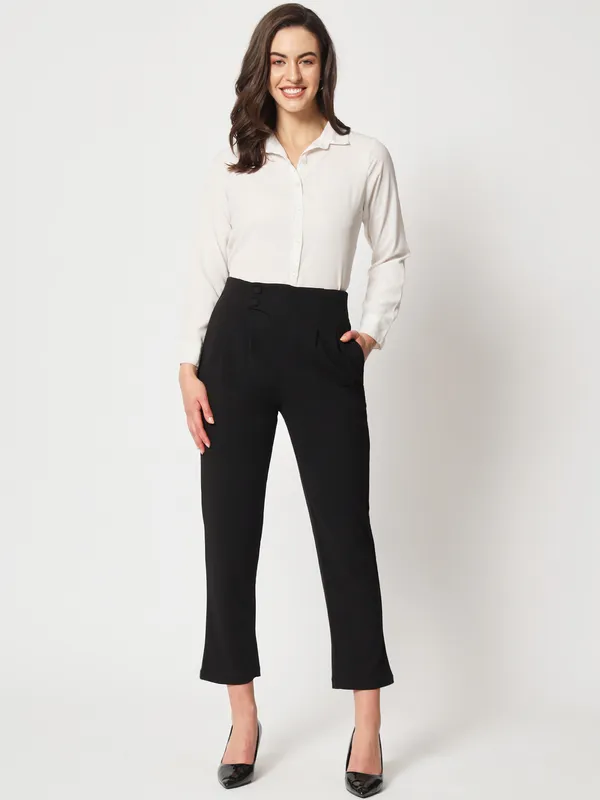 Zastraa_Women_Black_Peg_Leg_Slim_Fit_High-Rise_Pleated_Formal_Trousers
