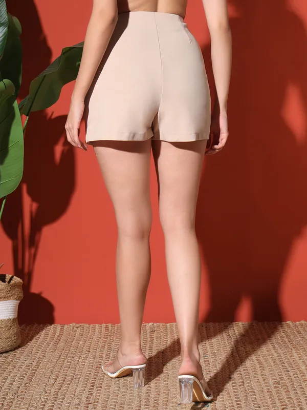 ZASTRAA_WOMEN_BEIGE_SIDE_SLIT_SCUBA_MINI_SKORTS
