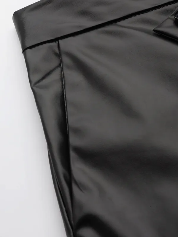 Zastraa_Women_Black_Smart_High-Rise_Non_Iron_Parallel_Trousers