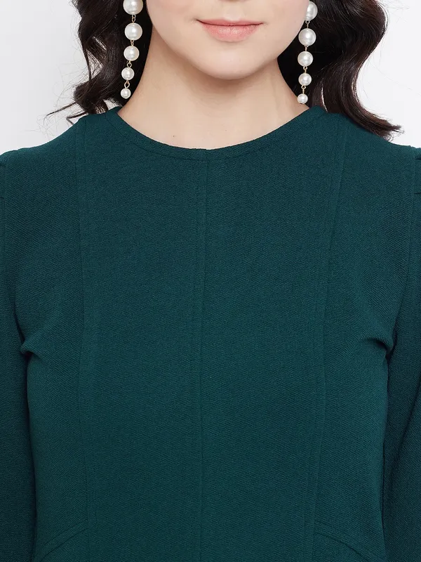 Women_Green_Solid_Sheath_Dress