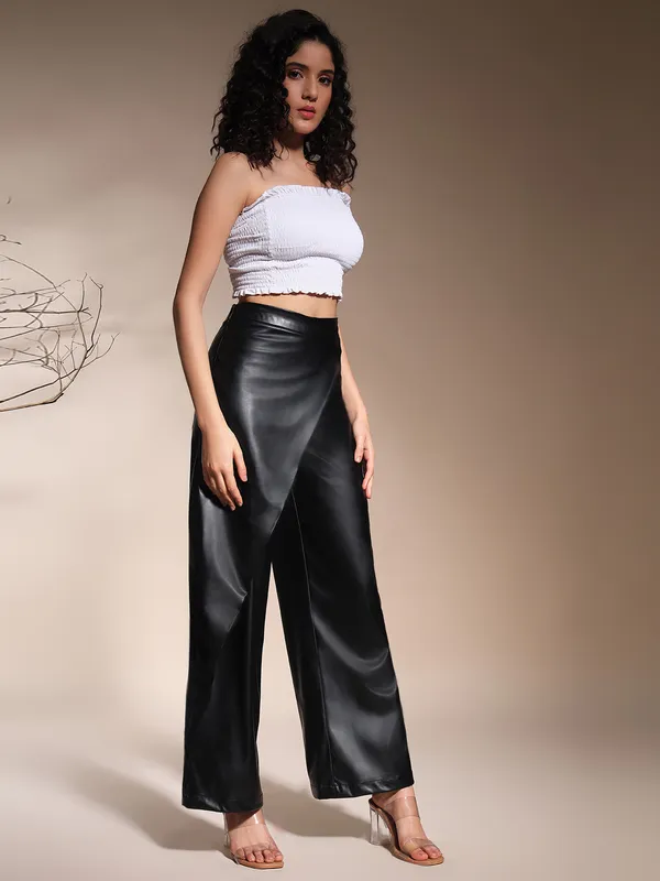 Zastraa_Wrap_Up_PU_Black_Wide_Leg_Korean_Pants