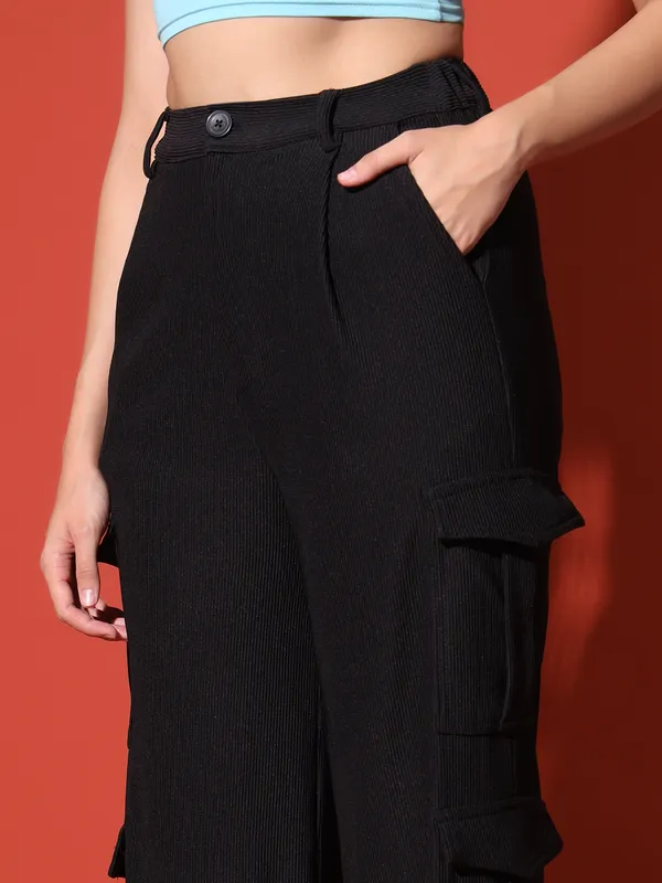 Zastraa_Women_Relaxed_High-Rise_Easy_Wash_Trousers