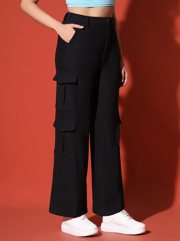 Zastraa_Women_Relaxed_High-Rise_Easy_Wash_Trousers