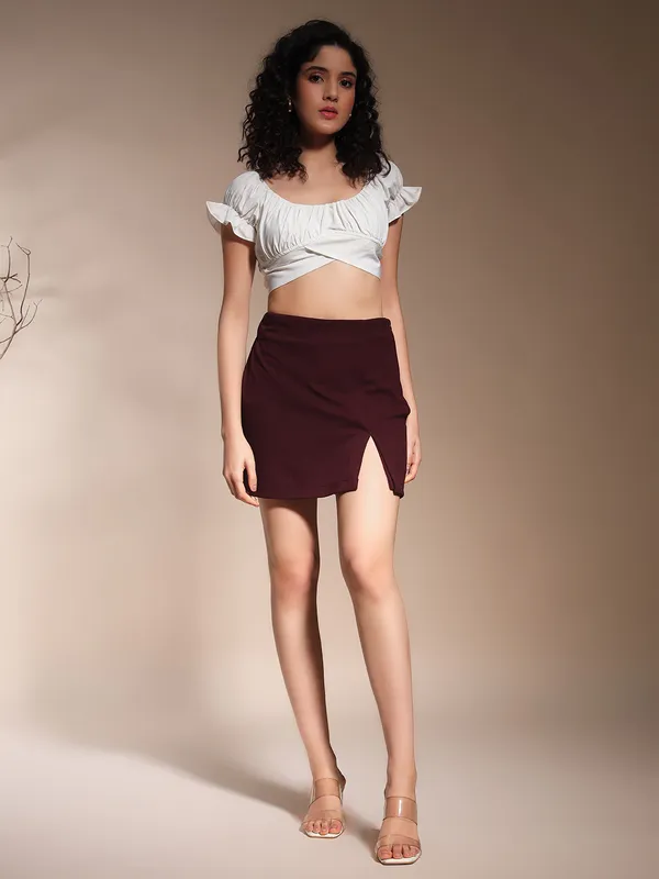 Zastraa_Burgundy_Side_Slit_Scuba_Mini_Skorts
