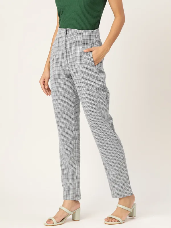 Zastraa_Women_Grey_Checked_Smart_Slim_Fit_High-Rise_Formal_Trousers