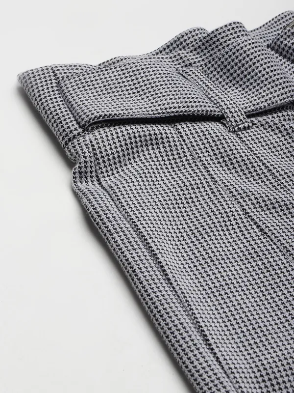 Zastraa_Women_Grey_Checked_Houndstooth_Skinny_Fit_High-Rise_Formal_Trousers