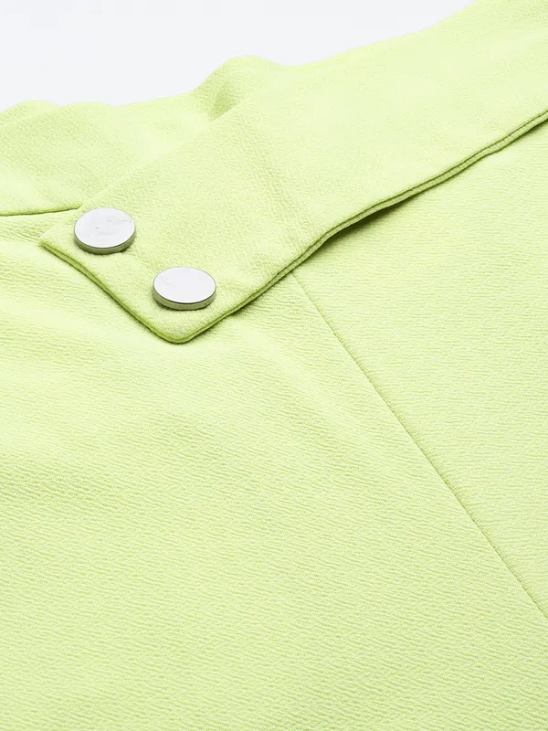 Zastraa_Women_Green_Solid_Smart_High-Rise_Parallel_Trousers