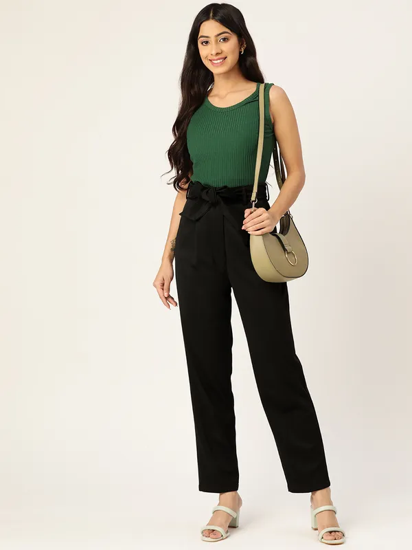 Zastraa_Women_Black_Solid_Smart_Tapered_Fit_High-Rise_Pleated_Trousers