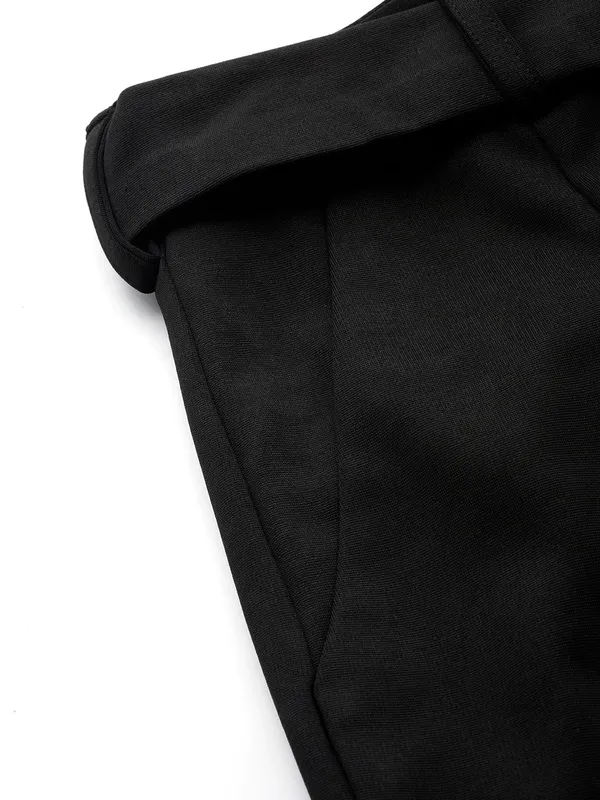 Zastraa_Women_Black_Solid_Smart_Tapered_Fit_High-Rise_Pleated_Trousers