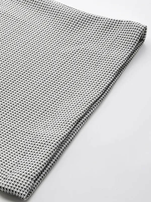 Zastraa_Women_Checked_Smart_High-Rise_Easy_Wash_Trousers