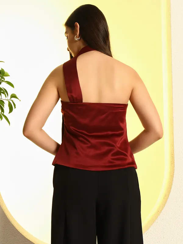 DRAPED_SATIN_TOP_WITH_SCARF