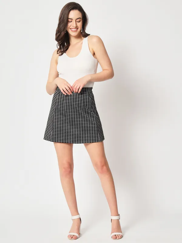 Zastraa_Black_&_White_Checked_A-Line_Mini_Skirt
