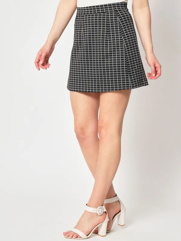 Zastraa_Black_&_White_Checked_A-Line_Mini_Skirt