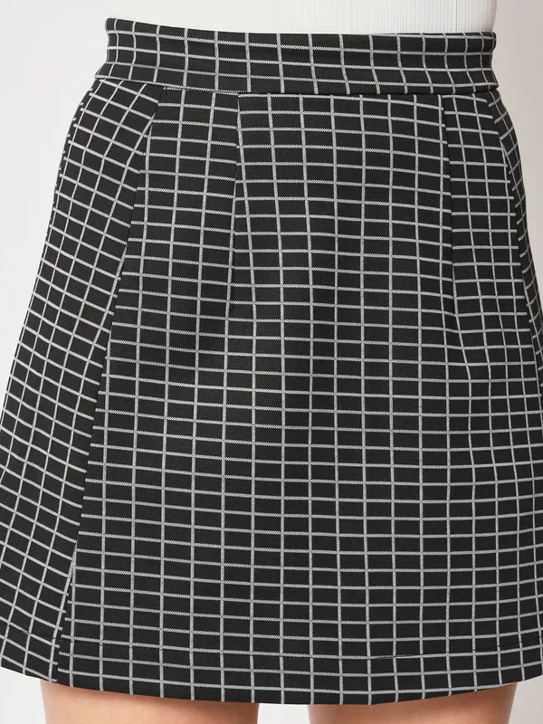Zastraa_Black_&_White_Checked_A-Line_Mini_Skirt
