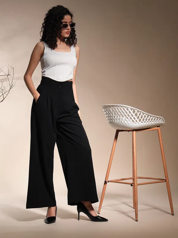 Zastraa_Black_High_Waist_Darted_Korean_Pants