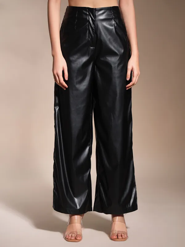 Zastraa_PU_Black_High_Waist_Culotte_Trouser