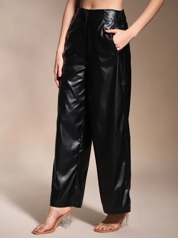 Zastraa_PU_Black_High_Waist_Culotte_Trouser