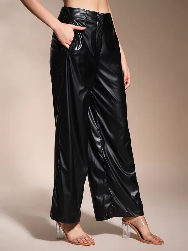Zastraa_PU_Black_High_Waist_Culotte_Trouser