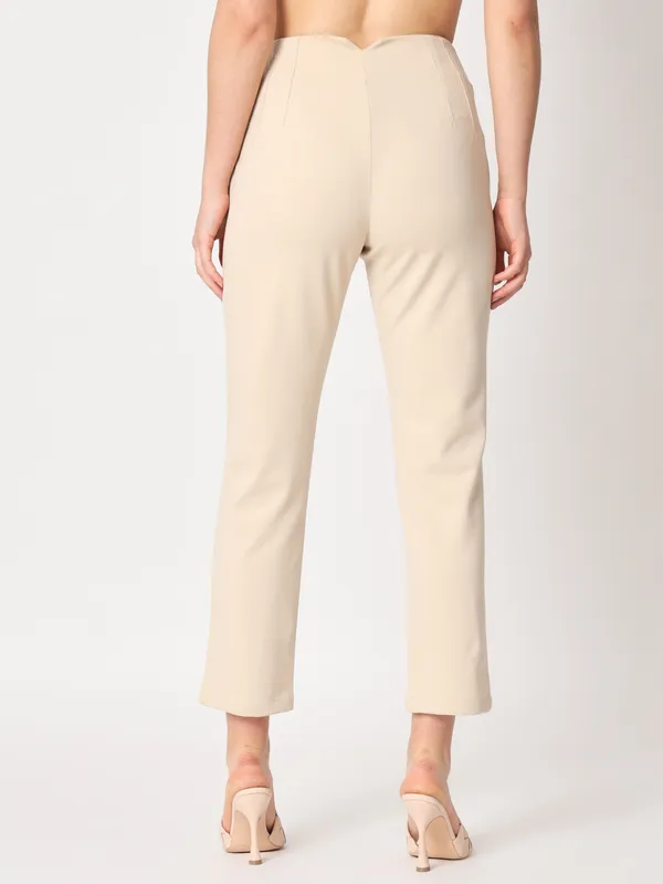Zastraa_Women_Beige_Urban_Slim_Slim_Fit_High-Rise_Cropped_Trousers