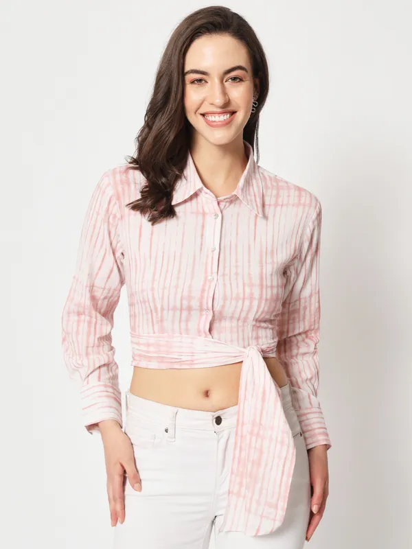 Zastraa_Off_White_Modern_Slim_Fit_Striped_Casual_Shirt