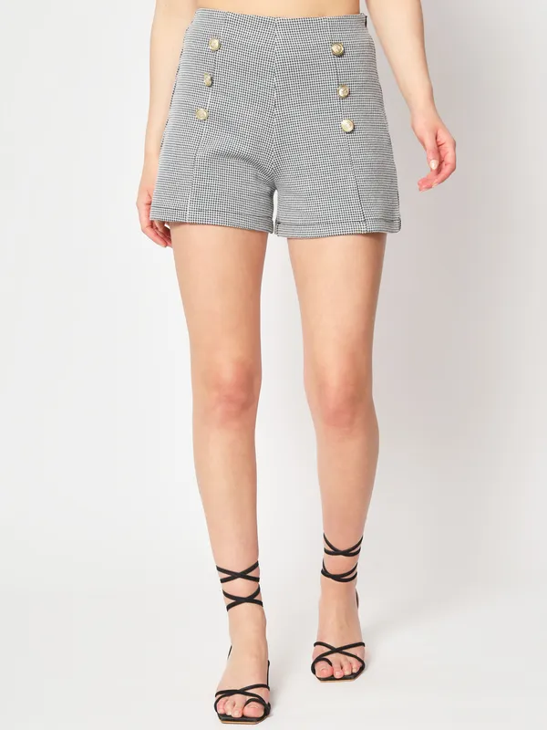 Zastraa_Women_Black_&_White_Checked_Slim_Fit_High-Rise_Shorts