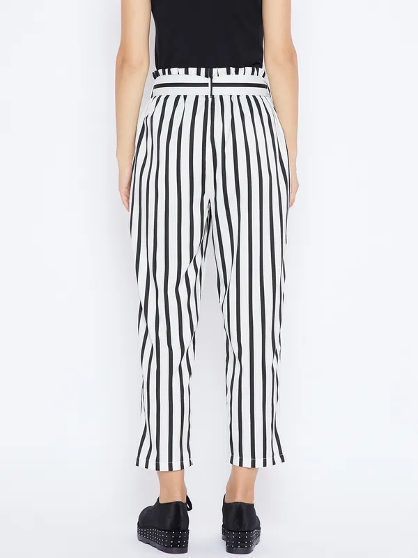 Zastraa_Women_White_&_Black_Regular_Fit_Striped_Peg_Trousers