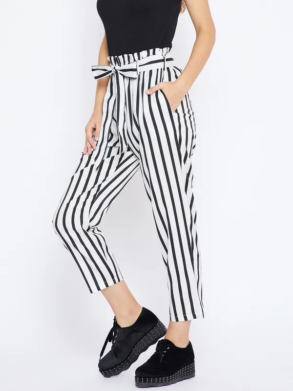 Zastraa_Women_White_&_Black_Regular_Fit_Striped_Peg_Trousers