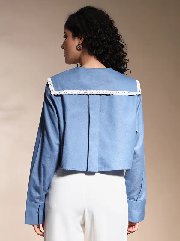 ZASTRAA_WOMEN_BLUE_CROP_PETER_PAN_COLLAR_SHIRT