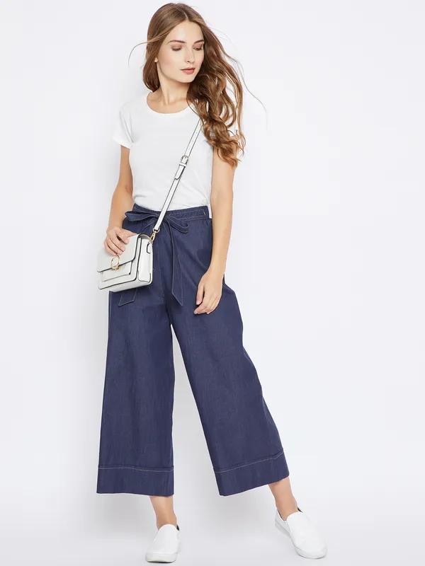 Zastraa_Women_Navy_Blue_Regular_Fit_Solid_Parallel_Trousers