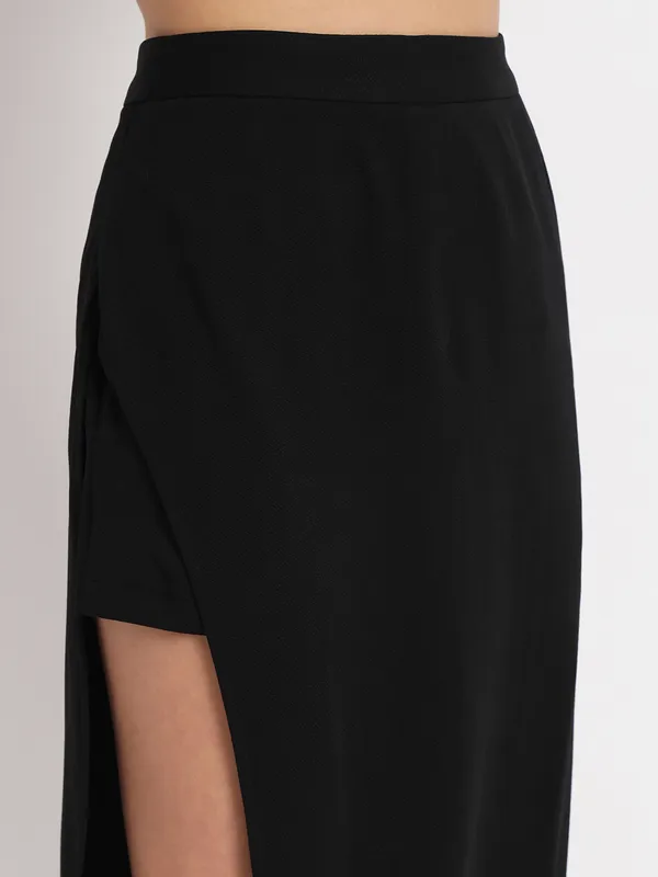 Zastraa_Side_Slit_Straight_Midi_Skirt_With_Attached_Shorts