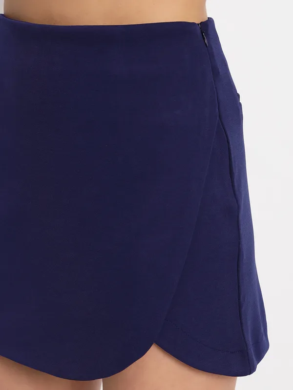 Zastraa_Women_Curved_Hem_Mini_Skorts
