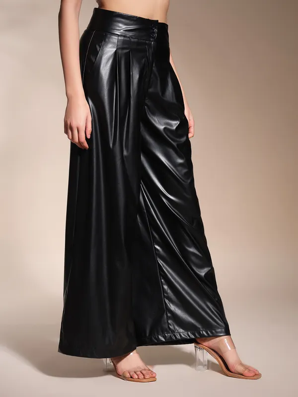 Zastraa_Black_PU_High_Waist_Darted_Korean_Pants