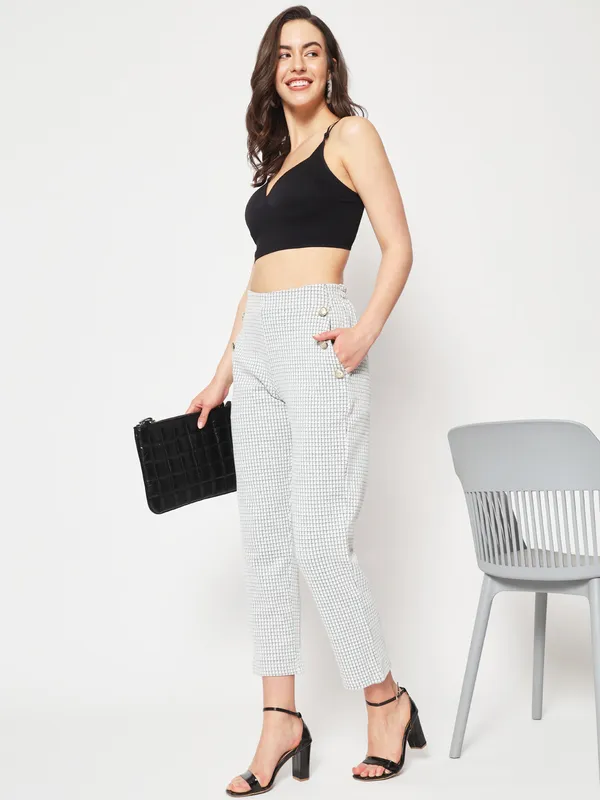 Zastraa_Women_White_Checked_Relaxed_Straight_Leg_Straight_Fit_Cigarette_Trousers
