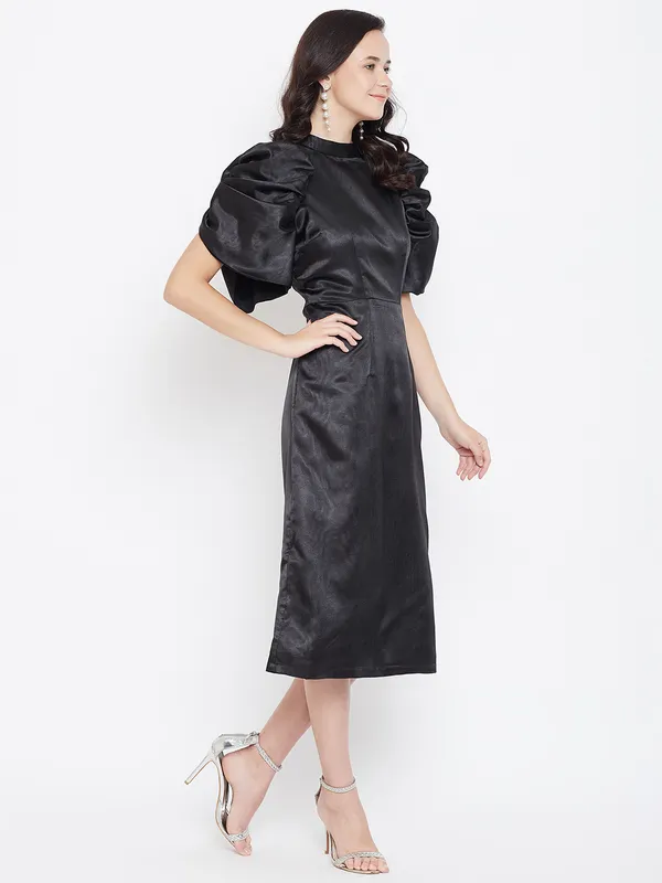 Puff_Sleeve_Crepe_Sheath_Midi_Dress