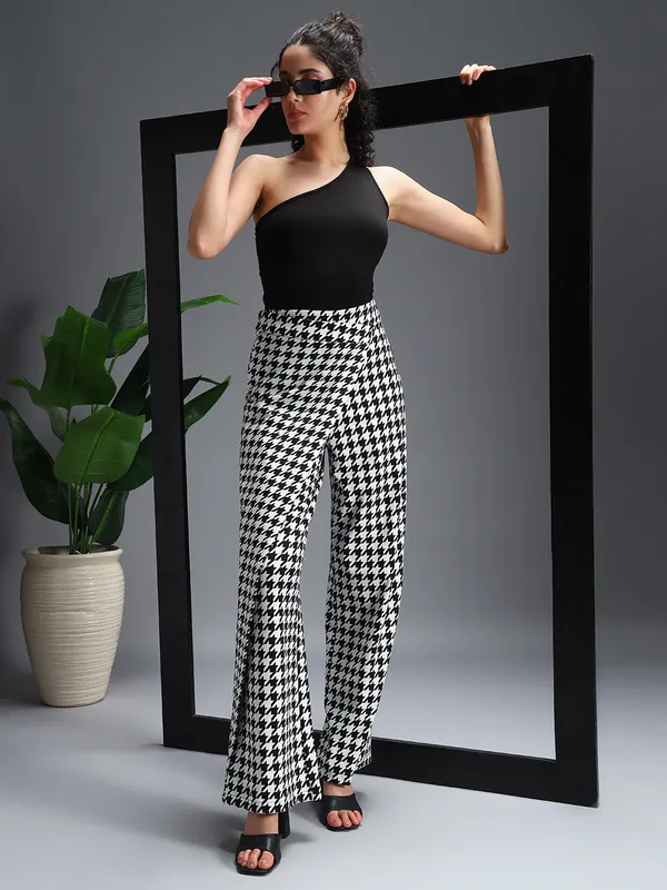Zastraa_Wrap_Up_Houndstooth_Printed_Wide_Leg_Korean_Pants