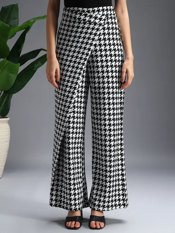 Zastraa_Wrap_Up_Houndstooth_Printed_Wide_Leg_Korean_Pants