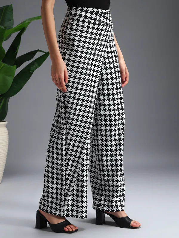 Zastraa_Wrap_Up_Houndstooth_Printed_Wide_Leg_Korean_Pants