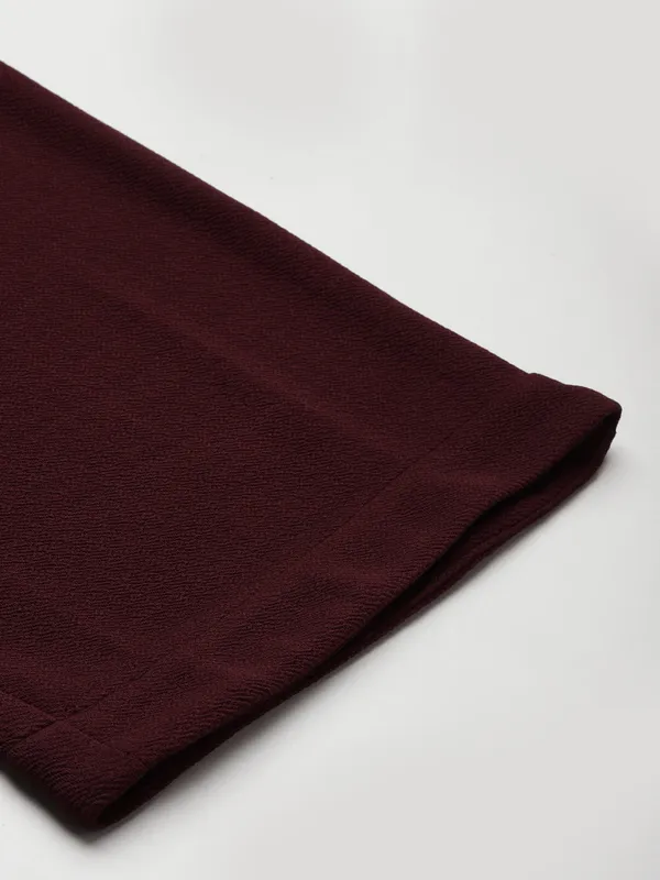 Zastraa_Women_Burgundy_Solid_High-Rise_Parallel_Trousers