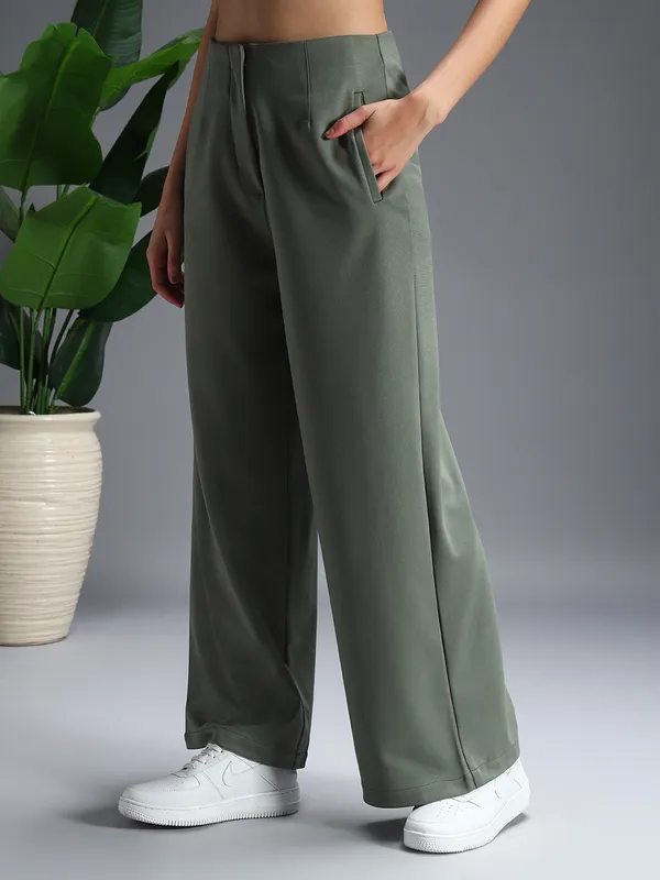 Zastraa_Off-White_High_Waist_Culotte_Trouser