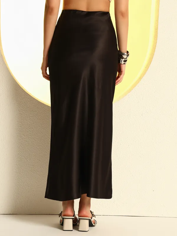 Satin_Midi_Skirt