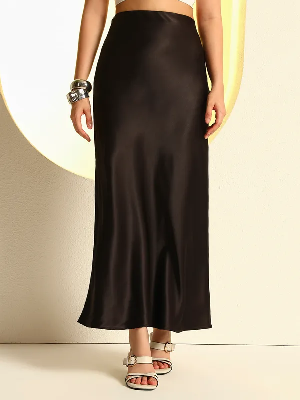 Satin_Midi_Skirt