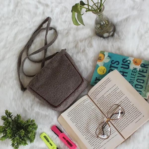Pack_of_1_Piece_Polyester_Grey_Delta_Boucle_Collection_Sling_Bag__for_Girl_and_Women