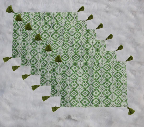 Pack_of_6_Piece_Cotton_Green_Interlocking_Diamond_Collection_Place_Mat-For_Dinning_Table,_Center_Room_and_Kitchen