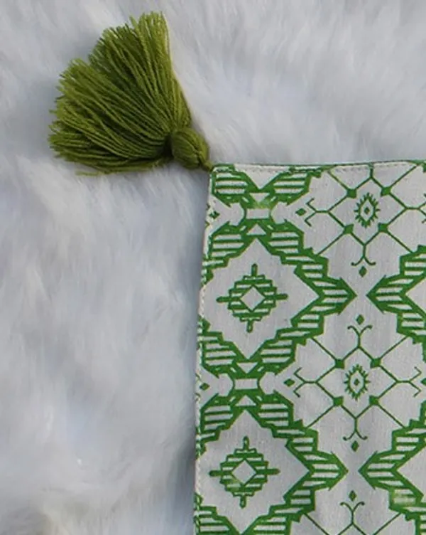 Pack_of_6_Piece_Cotton_Green_Interlocking_Diamond_Collection_Place_Mat-For_Dinning_Table,_Center_Room_and_Kitchen
